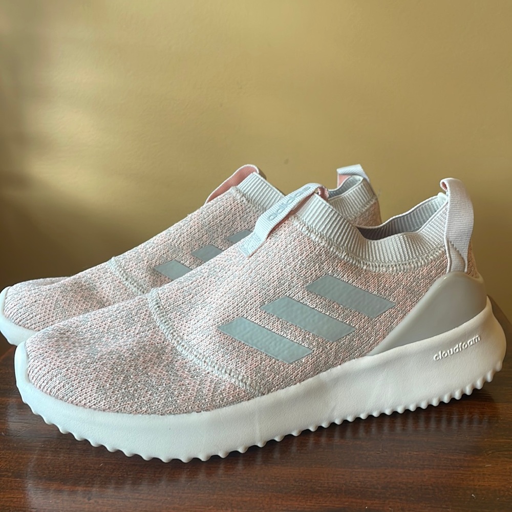 Adidas Sneakers